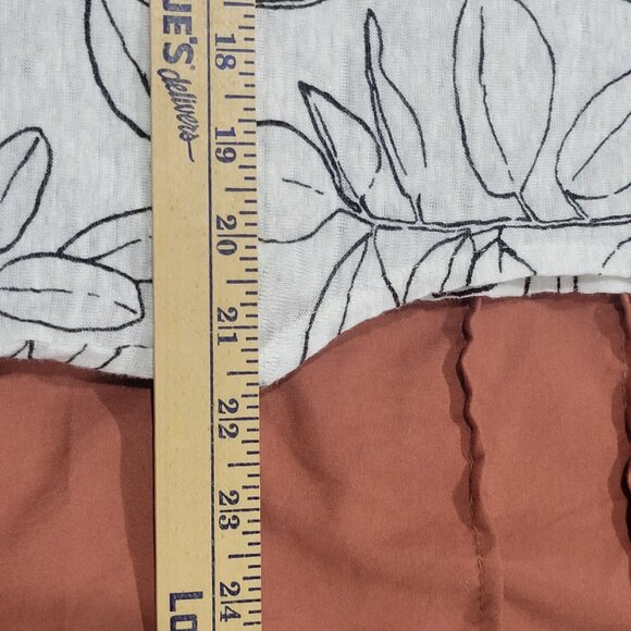 Cynthia Rowley Linen Cap Sleeve Slightly Cropped Top Size Medium EUC - Picture 9 of 10